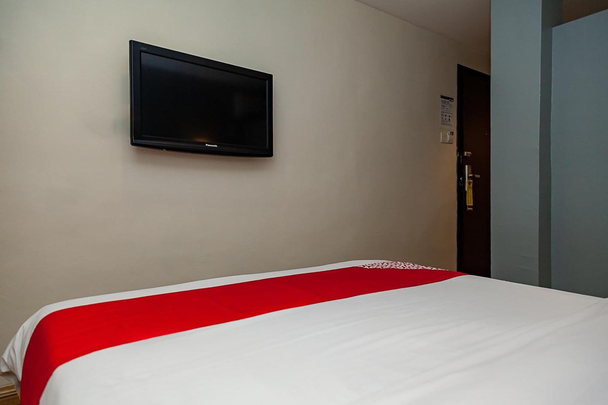 Super Oyo 90055 Mansion Inn Sibu Exterior photo