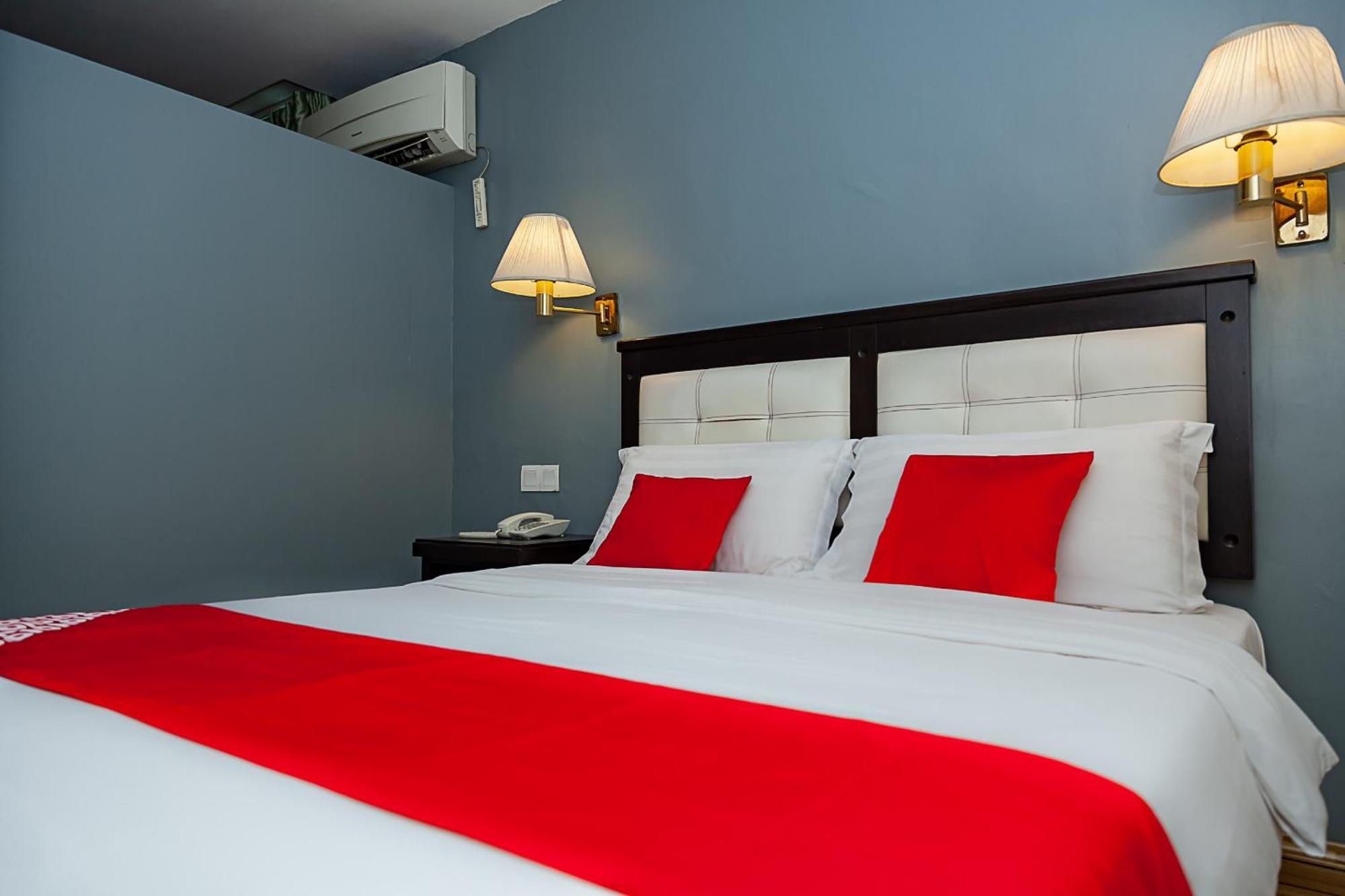Super Oyo 90055 Mansion Inn Sibu Exterior photo